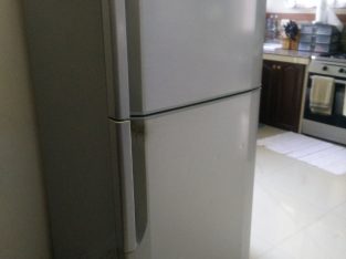 REFRIGERATOR HITACHI ***************************************************** SOLD ********************