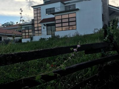 HOUSE AND LOT IN TIERRA ALTA FOR SALE