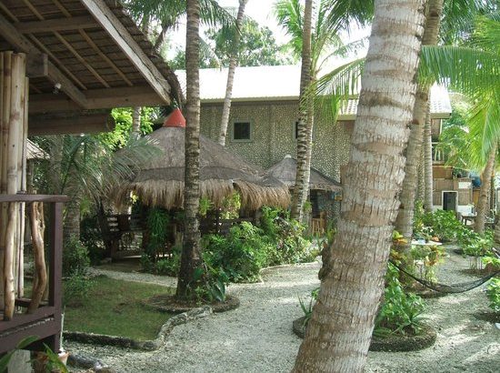 BEACHFRONT DIVE RESORT FOR SALE IN SIQUIJOR