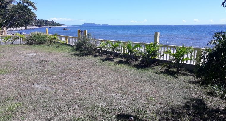 BEACHFRONT LOT AND HOUSE FOR SALE