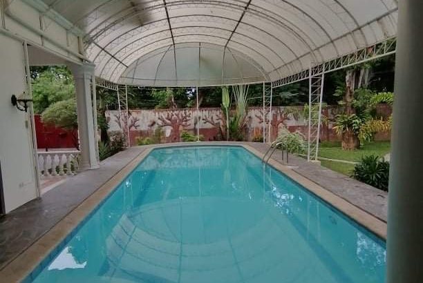 HOUSE AND LOT WITH POOL FOR RENT REN012