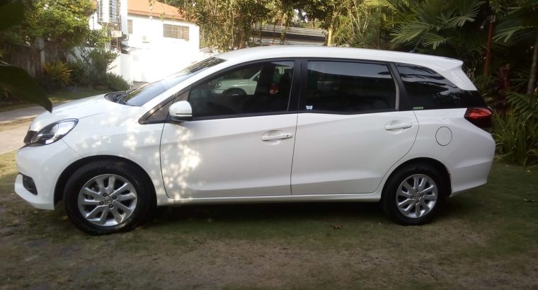 2016 HONDA MOBILIO Excellent Condition, White