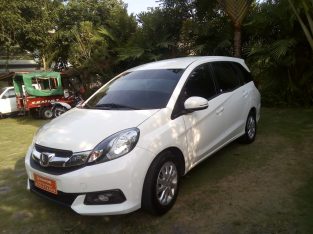 2016 HONDA MOBILIO Excellent Condition, White