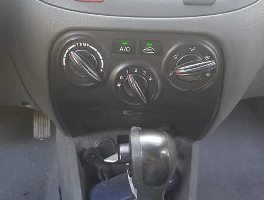 2011 Kia Rio automatic, 95k km