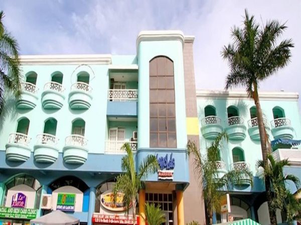 Harolds Mansion Hostel