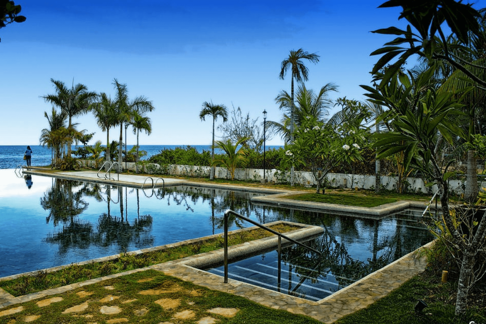 Munting Paraiso- Bravo Resort