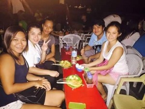 Eating - Rizal Boulevard, Dumaguete City