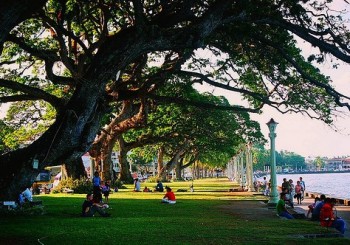 Rizal Boulevard, Dumaguete City